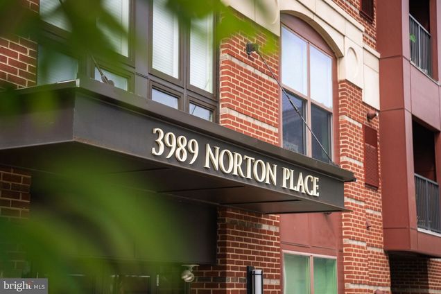 3989 Norton Place Unit 105