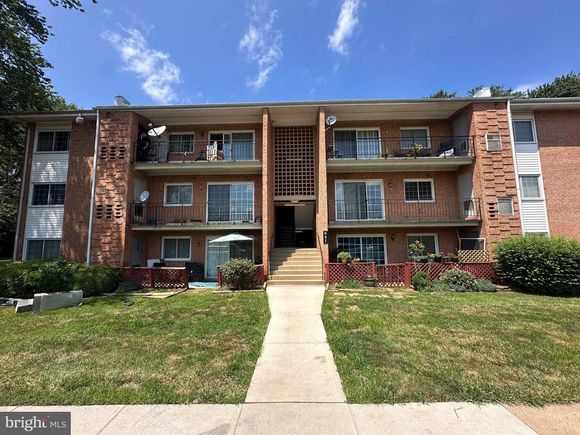 641 Waterloo Road Unit 332 WARRENTON, VA House Active - Photo 1 of 8. Opens carousel modal