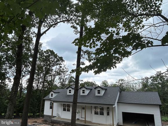 207 Otter Trail
