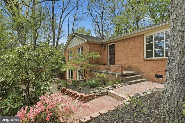 107 Oak Ridge Dr, STEPHENS CITY, VA 22655 | MLS# VAFV2041160