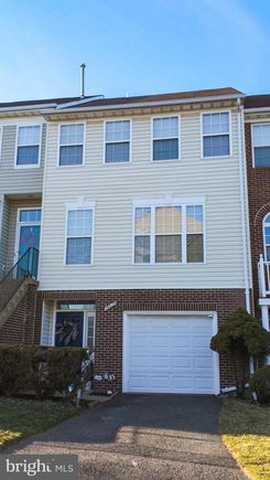 14627 Seasons Drive CENTREVILLE, VA Townhouse Sold - Photo 1 of 38. Opens carousel modal