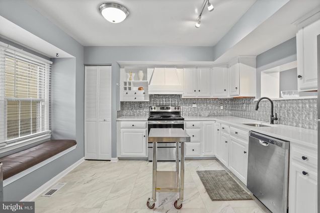 4906 Mcfarland Drive FAIRFAX, VA Townhouse Active - Photo 1 of 43. Opens carousel modal