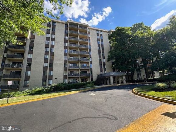 Woodlake Towers - 6001 Arlington Boulevard Unit 310 FALLS CHURCH, VA Apartment Active - Photo 1 of 13. Opens carousel modal