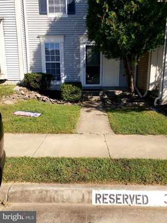 7247 Parsons Court ALEXANDRIA, VA Townhouse Active - Photo 1 of 14. Opens carousel modal