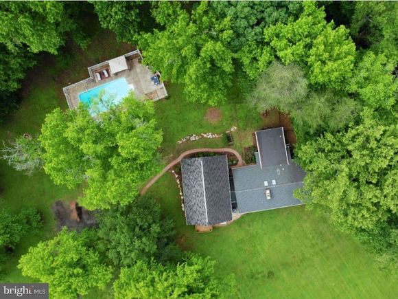 6612 Briarcroft Street CLIFTON, VA House Active - Photo 1 of 124. Opens carousel modal