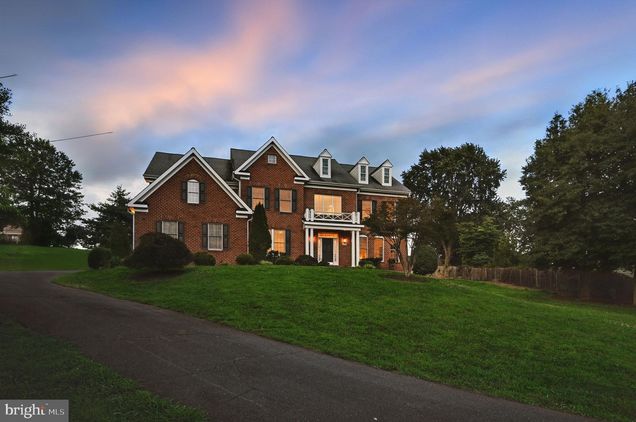 6634 Brawner Street MCLEAN, VA House Active - Photo 1 of 54. Opens carousel modal