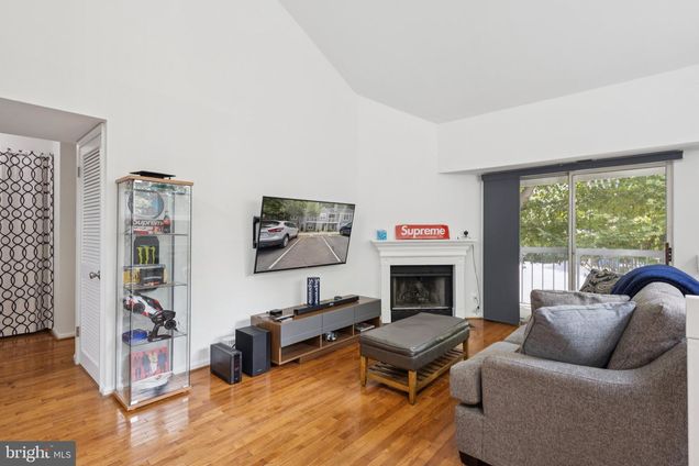 5807 Orchard Hill Court Unit 5807