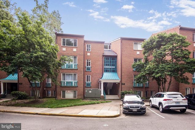 11841 Shire Court Unit 31D
