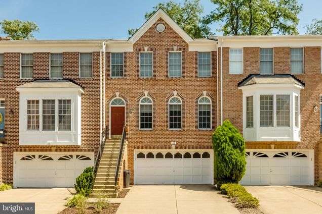 122 Shepherdson Lane NE VIENNA, VA Townhouse Active - Photo 1 of 40. Opens carousel modal