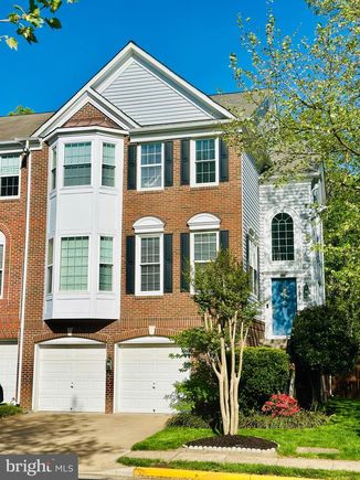 5223 Jule Star Drive CENTREVILLE, VA Condo Active - Photo 1 of 37. Opens carousel modal