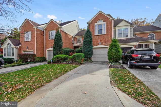 1821 Duffield Lane ALEXANDRIA, VA Townhouse Active - Photo 1 of 26. Opens carousel modal