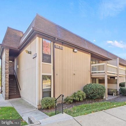 Tivoli Condo - 5821 Royal Ridge Drive Unit F SPRINGFIELD, VA Apartment Active - Photo 1 of 22. Opens carousel modal