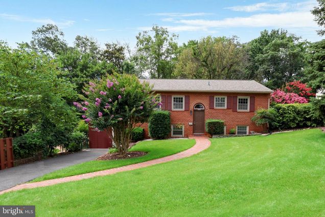 2615 Fairview Drive