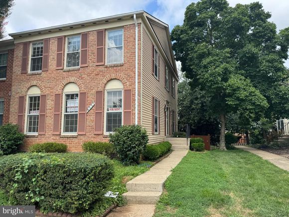 6591 Sand Wedge Court ALEXANDRIA, VA Townhouse Active - Photo 1 of 6. Opens carousel modal