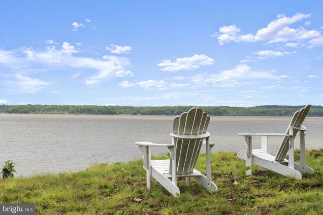 11295 Cresswell Landing LORTON, VA Plot of land Active - Photo 1 of 25. Opens carousel modal