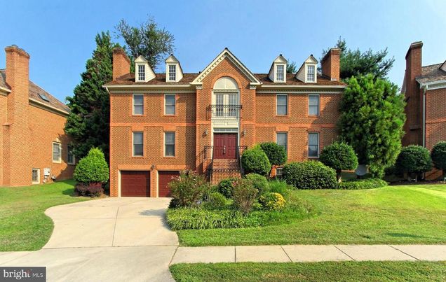 7204 Quiet Cove ANNANDALE, VA House Active - Photo 1 of 36. Opens carousel modal