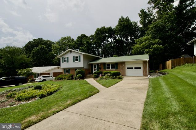 6436 Northanna Drive SPRINGFIELD, VA House Active - Photo 1 of 46. Opens carousel modal