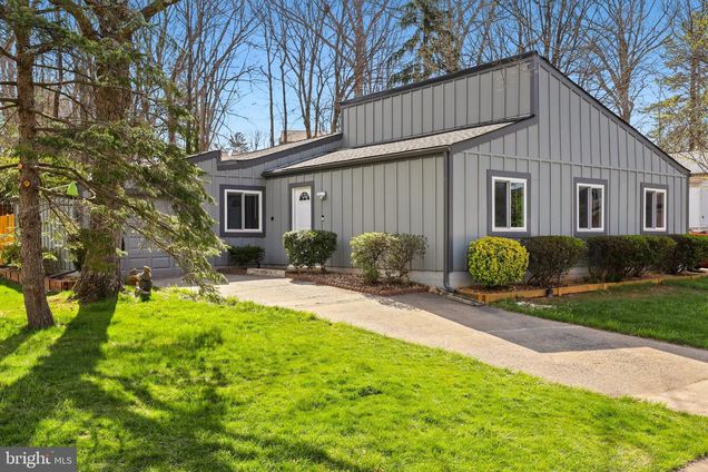 12201 Nutmeg Lane RESTON, VA House Active - Photo 1 of 32. Opens carousel modal