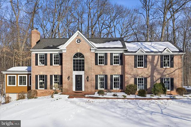 6323 Colchester Rd, Fairfax Station, VA 22039 | Estately 🧡 | MLS ...