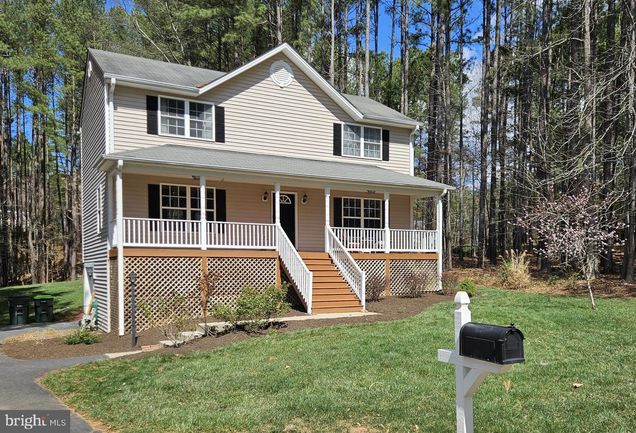11 Cottonwood Drive