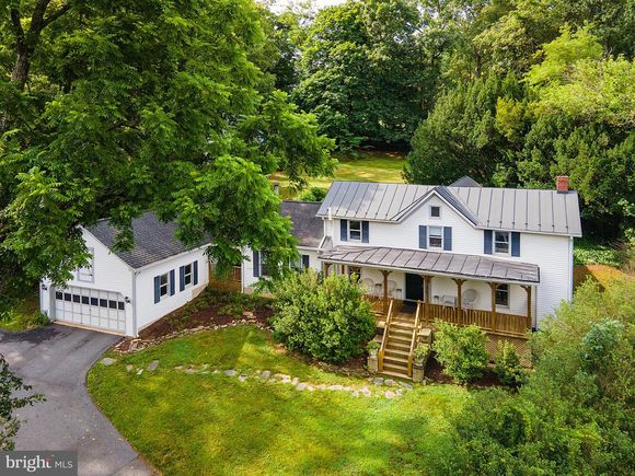 35739 Hayman Lane ROUND HILL, VA House Active - Photo 1 of 35. Opens carousel modal