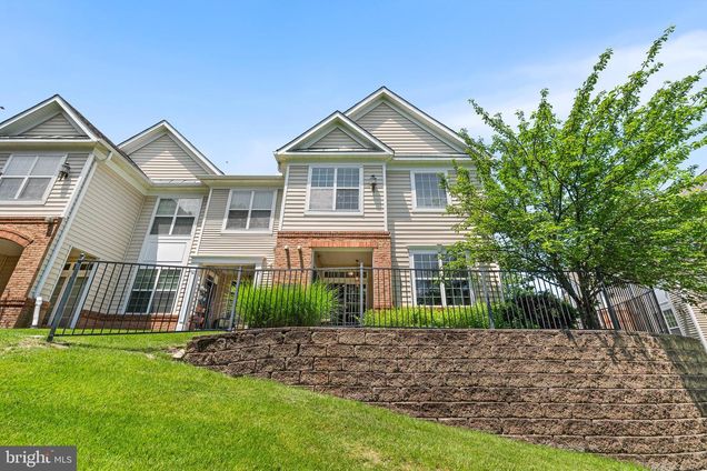 43825 Hickory Corner Terrace Unit 104