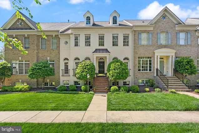 43515 Stargell Terrace LEESBURG, VA Townhouse Sold - Photo 1 of 140. Opens carousel modal