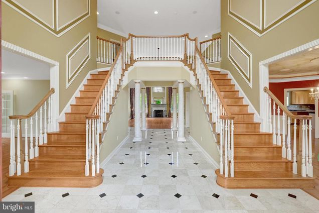 40870 Beechnut Road LEESBURG, VA House Active - Photo 1 of 62. Opens carousel modal