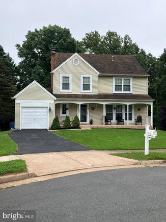 902 Old River Way Court