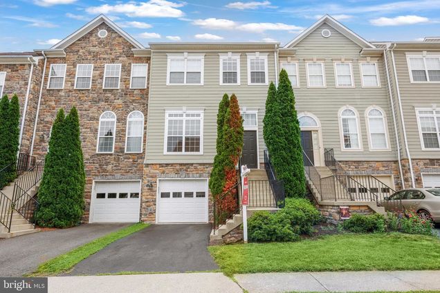 868 Stonefield Square NE LEESBURG, VA Townhouse Active - Photo 1 of 39. Opens carousel modal