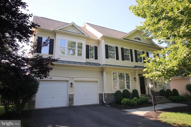 44136 Riverpoint Drive LEESBURG, VA House Active - Photo 1 of 30. Opens carousel modal