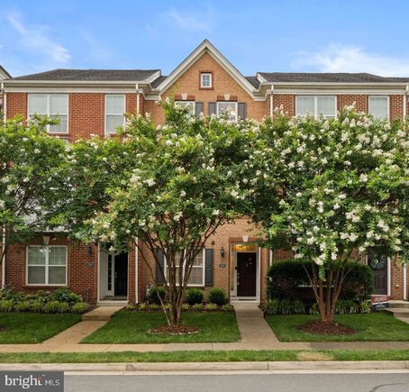 23058 Weybridge Square BROADLANDS, VA Townhouse Active - Photo 1 of 38. Opens carousel modal