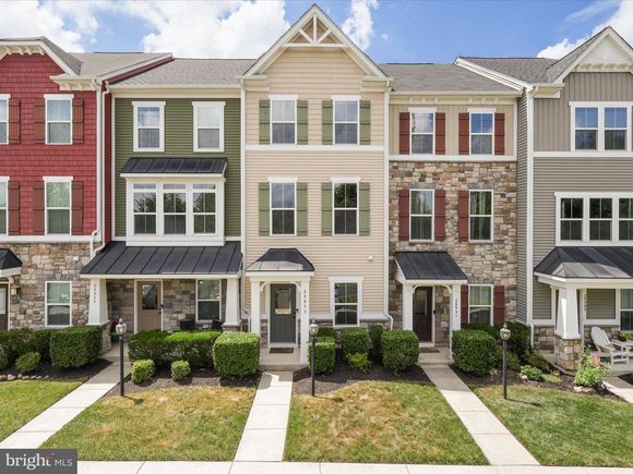 24953 Coats Square ALDIE, VA Condo Active - Photo 1 of 46. Opens carousel modal