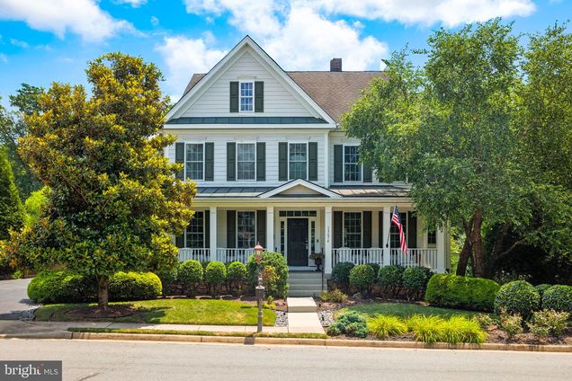 13674 Sylvan Bluff Drive LEESBURG, VA House Active - Photo 1 of 83. Opens carousel modal