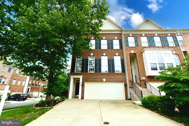 613 Battery Terrace NE LEESBURG, VA Townhouse Active - Photo 1 of 46. Opens carousel modal