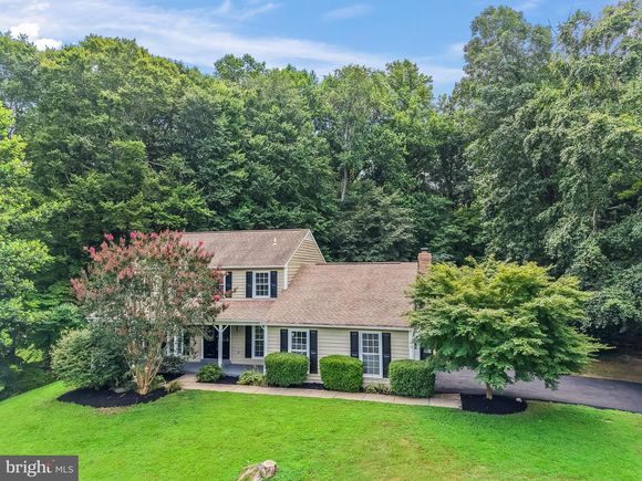 11175 Stonebrook Drive MANASSAS, VA House Active - Photo 1 of 51. Opens carousel modal