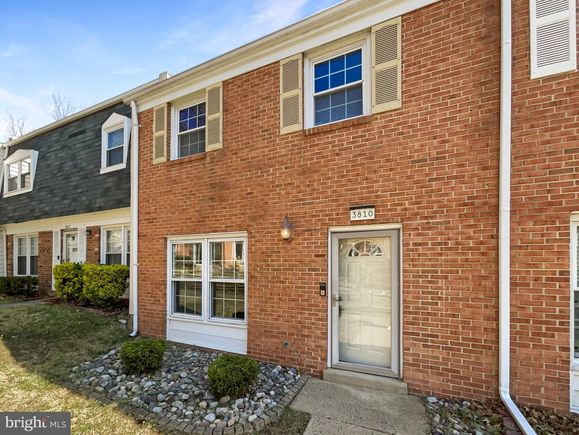 3810 Port Hope Point