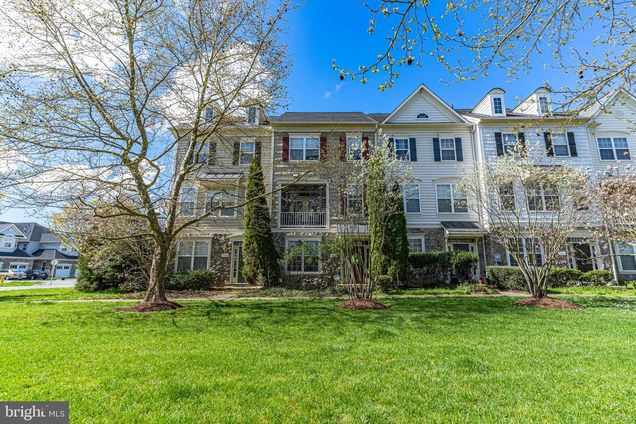 742 Collington Court WOODBRIDGE, VA Townhouse Active - Photo 1 of 32. Opens carousel modal