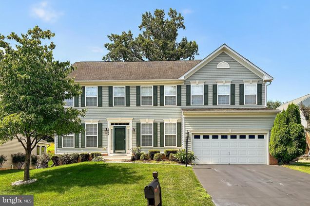 4369 George Frye Circle WOODBRIDGE, VA House Active - Photo 1 of 53. Opens carousel modal