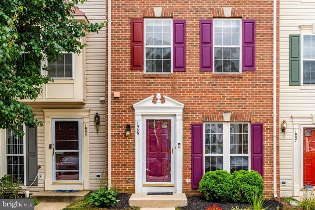 1955 Teasel Court WOODBRIDGE, VA Townhouse Active - Photo 1 of 50. Opens carousel modal