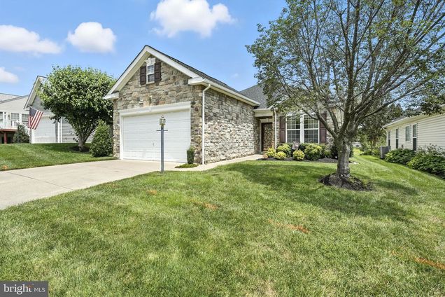 17452 Four Seasons Drive DUMFRIES, VA House Active - Photo 1 of 37. Opens carousel modal
