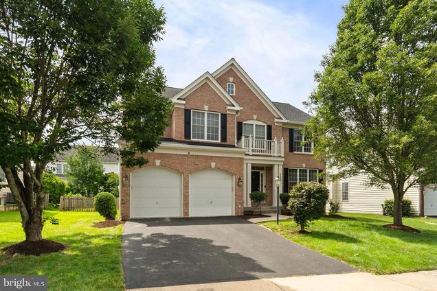 8208 Kerfoot Drive