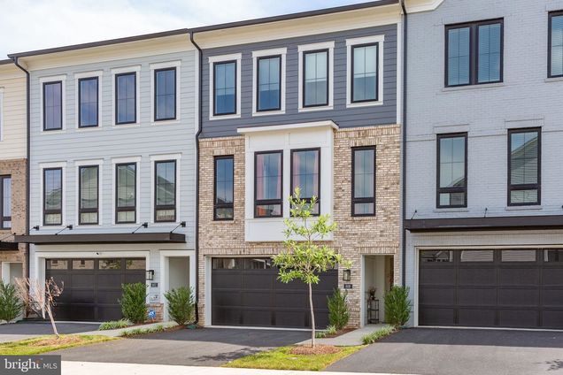 609 Angelfish Way WOODBRIDGE, VA Townhouse Active - Photo 1 of 59. Opens carousel modal