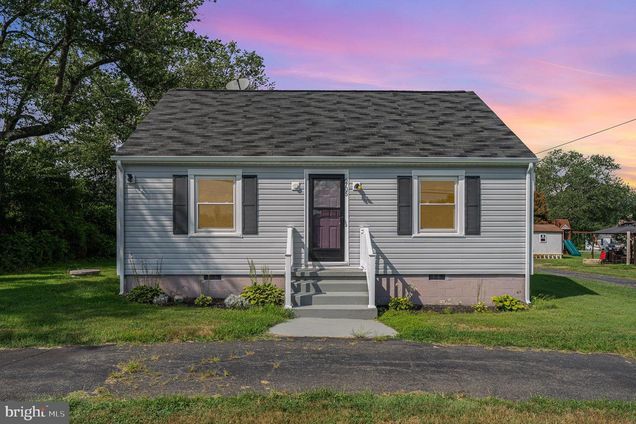 6705 Harrison Road FREDERICKSBURG, VA House Active - Photo 1 of 21. Opens carousel modal