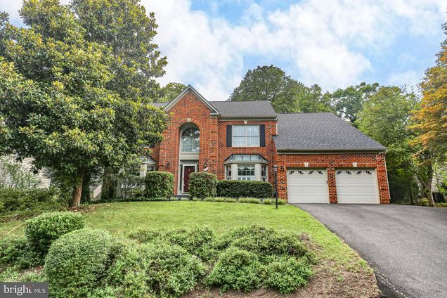 6511 Prospect Street FREDERICKSBURG, VA House Active - Photo 1 of 81. Opens carousel modal