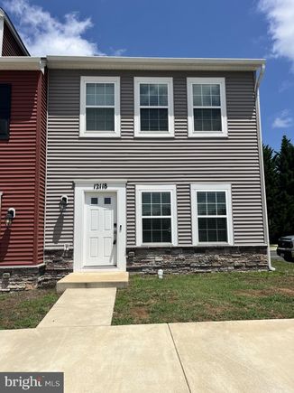 12118 Bowling Farm Court