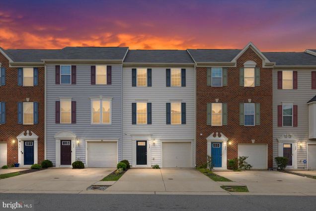 206 Spring Park Lane Unit 50 FREDERICKSBURG, VA Townhouse Sold - Photo 1 of 33. Opens carousel modal