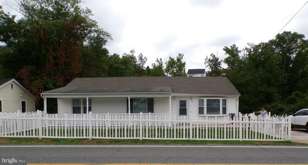 97 Truslow Road FREDERICKSBURG, VA House Active - Photo 1 of 33. Opens carousel modal