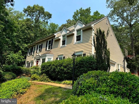 655 Lancaster Street FREDERICKSBURG, VA House Active - Photo 1 of 34. Opens carousel modal