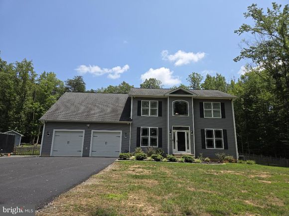 38 Southern View Drive STAFFORD, VA House Active - Photo 1 of 18. Opens carousel modal